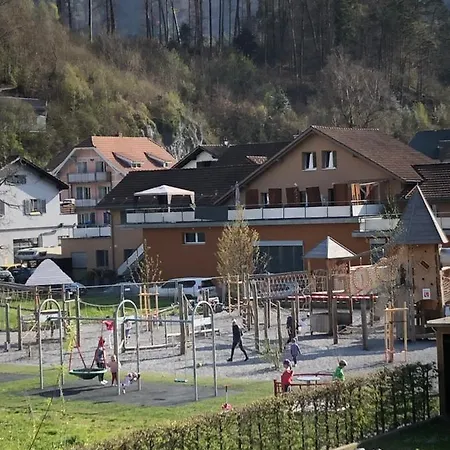 Daire Grosszuegige Ferienwohnung Fuer 4 Personen *