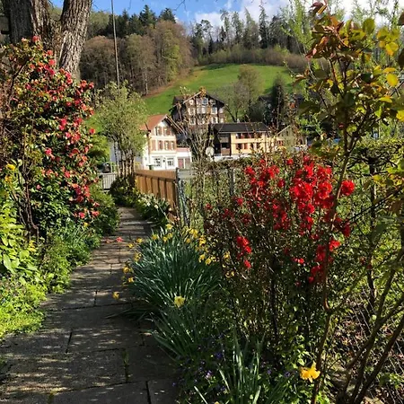 Grosszuegige Ferienwohnung Fuer 4 Personen