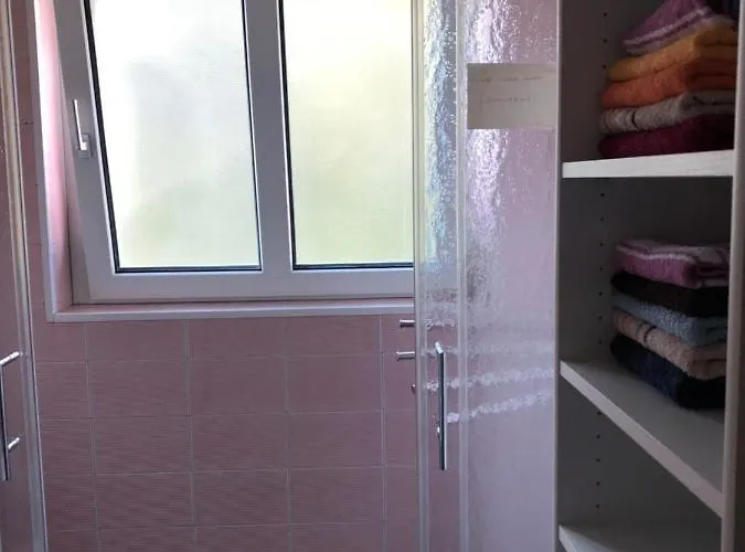 Apartamento Grosszuegige Ferienwohnung Fuer 4 Personen